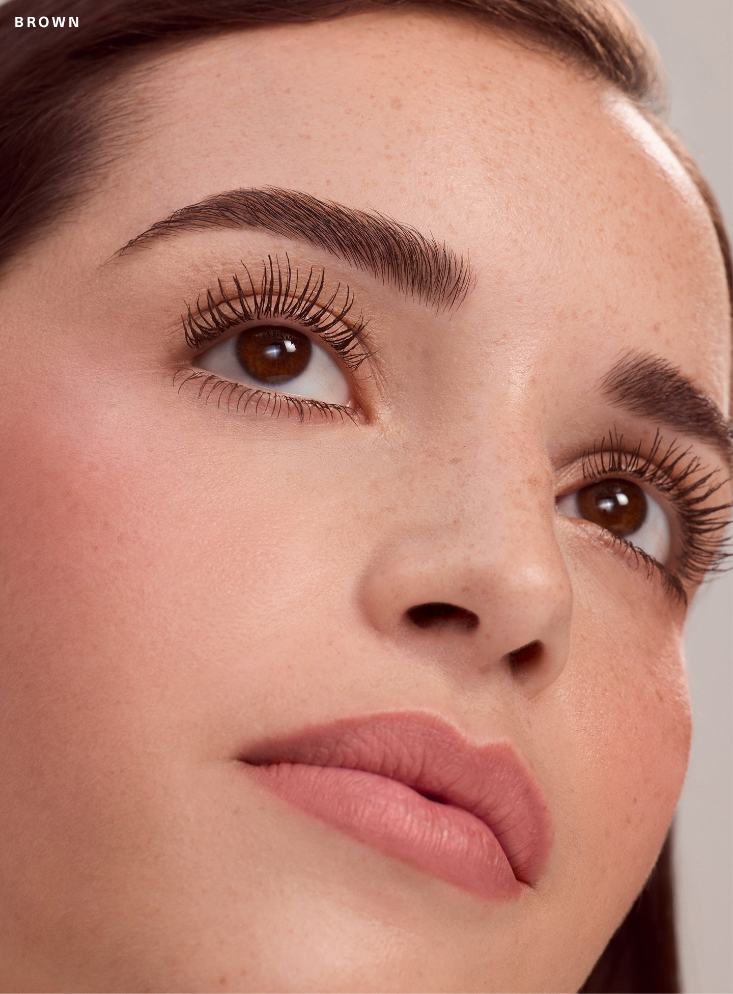 Perfect Strokes Universal Volumizing Mascara - Brown